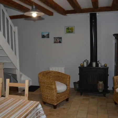 Charmant Gite Rural Avec Jardin, Proche Amboise Et Blois, Ideal Pour Familles, Randonneurs Et Amoureux De Nature - Fr-1-381-145 Saint-Nicolas-des-Motets Exterior photo