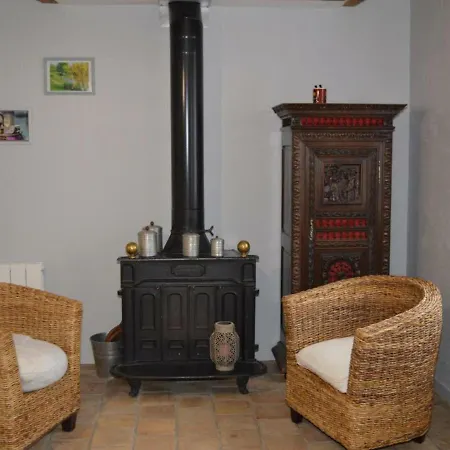Charmant Gite Rural Avec Jardin, Proche Amboise Et Blois, Ideal Pour Familles, Randonneurs Et Amoureux De Nature - Fr-1-381-145 Saint-Nicolas-des-Motets Exterior photo